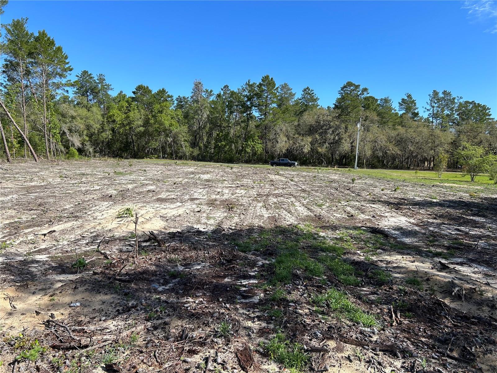 Beautiful one-acre lot located in the desirable Marion Oaks community. This property is cleared and ready for your vision, offering plenty of space for your dream home or future investment. A brand-new well has already been installed, adding convenience and value. With its open and level landscape, the property provides endless possibilities for building and outdoor living. Don’t miss this opportunity to own a spacious lot in a growing area.
