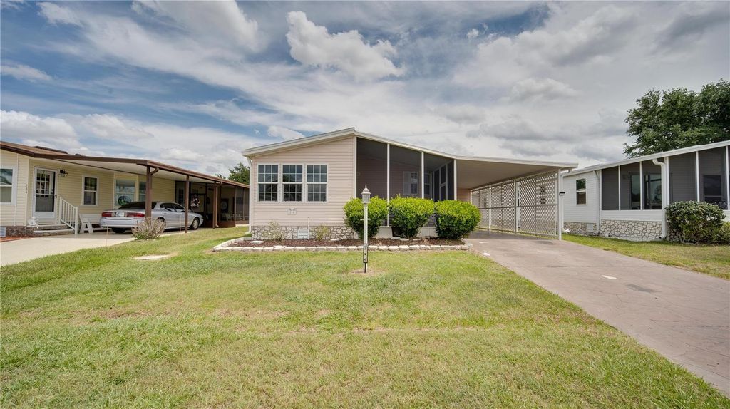 Photo of 226 Douglas Park Avenue, Davenport, FL 33897 (MLS # S5148268)