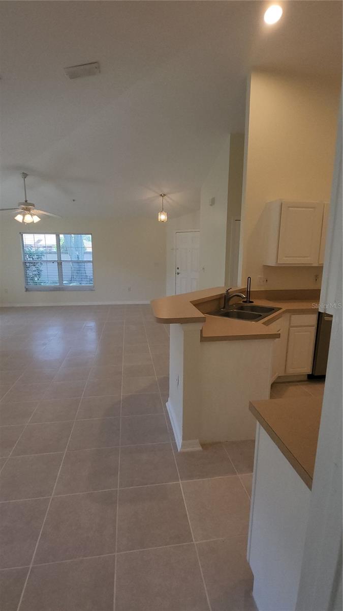 GREENBROOK VILLAS AT ERROL ESTATES 02 - Residential Lease