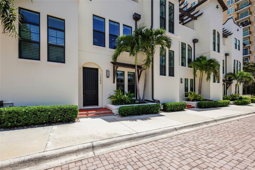 Photo of 1262 May Lane, Sarasota, FL 34236 (MLS # A4707471)