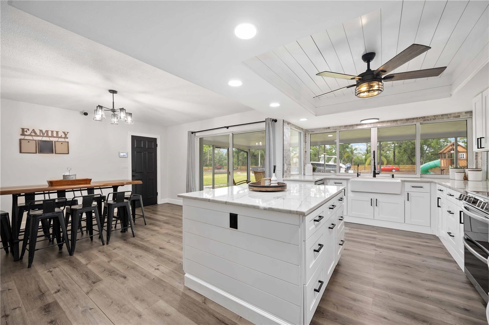 DESOTO ACRES - Residential