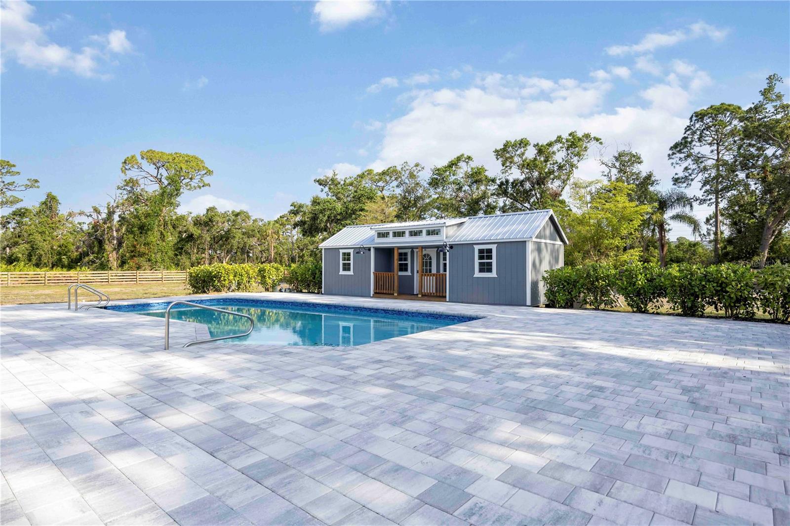 DESOTO ACRES - Residential