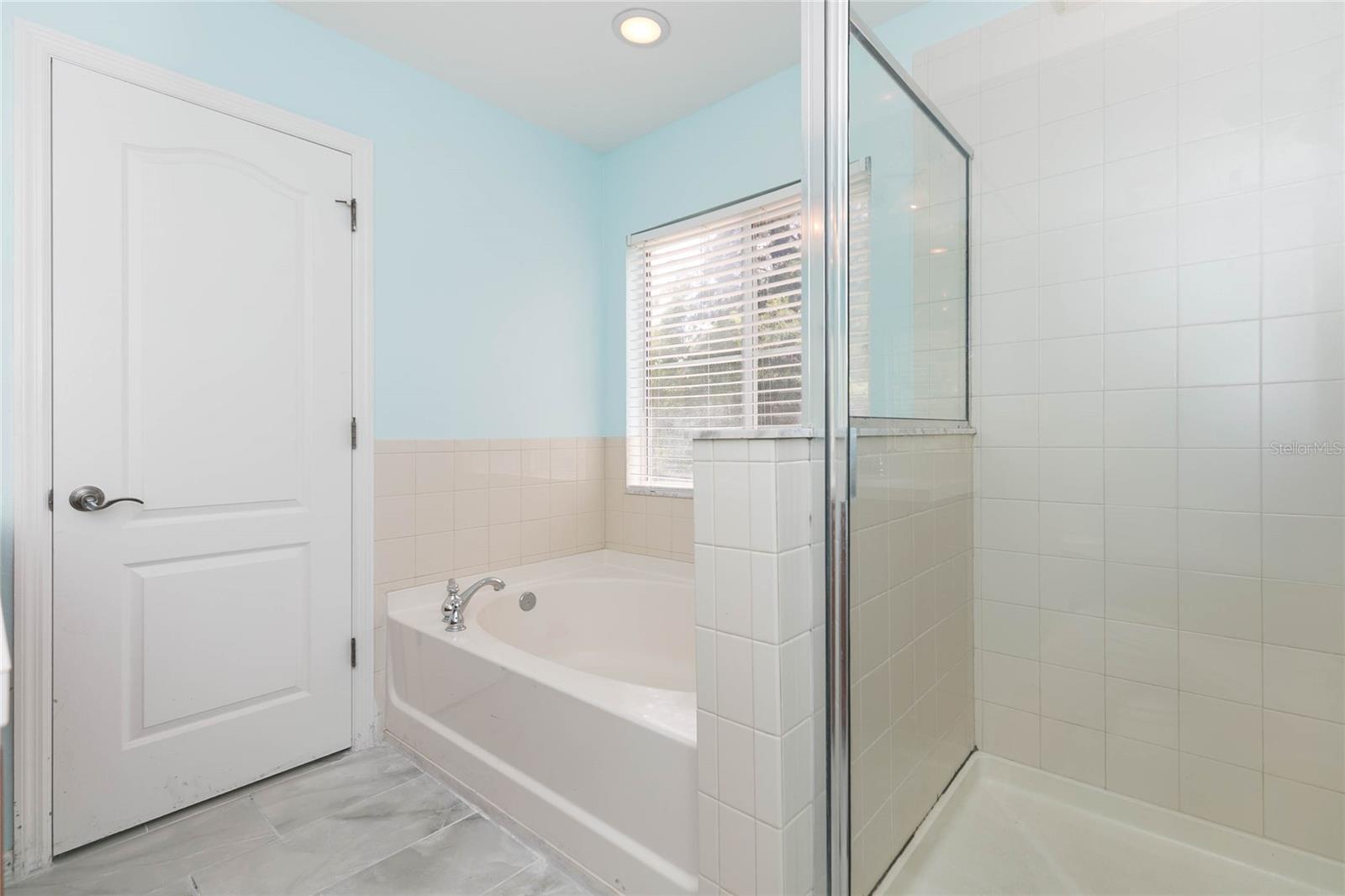 WEDGEWOOD TWNHMS - Residential