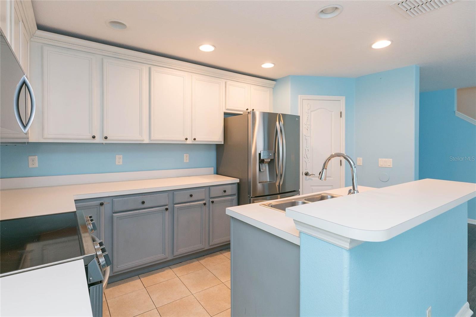WEDGEWOOD TWNHMS - Residential