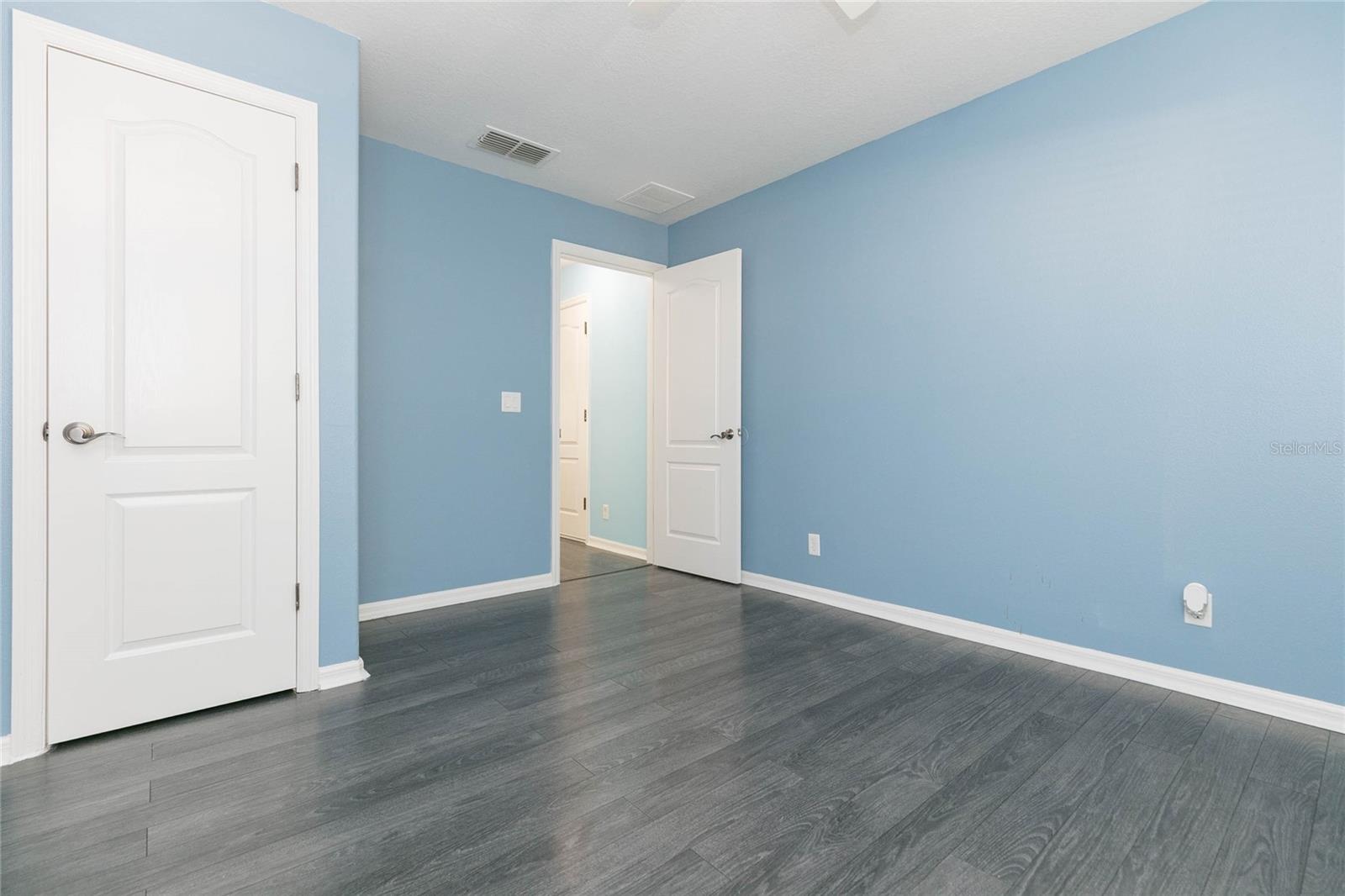 WEDGEWOOD TWNHMS - Residential