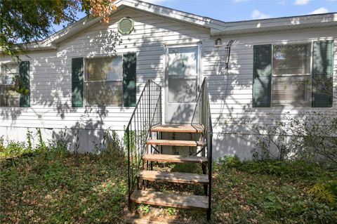 Photo of 1015 NW 125th Lane, Citra, FL 32113 (MLS # G5104798)