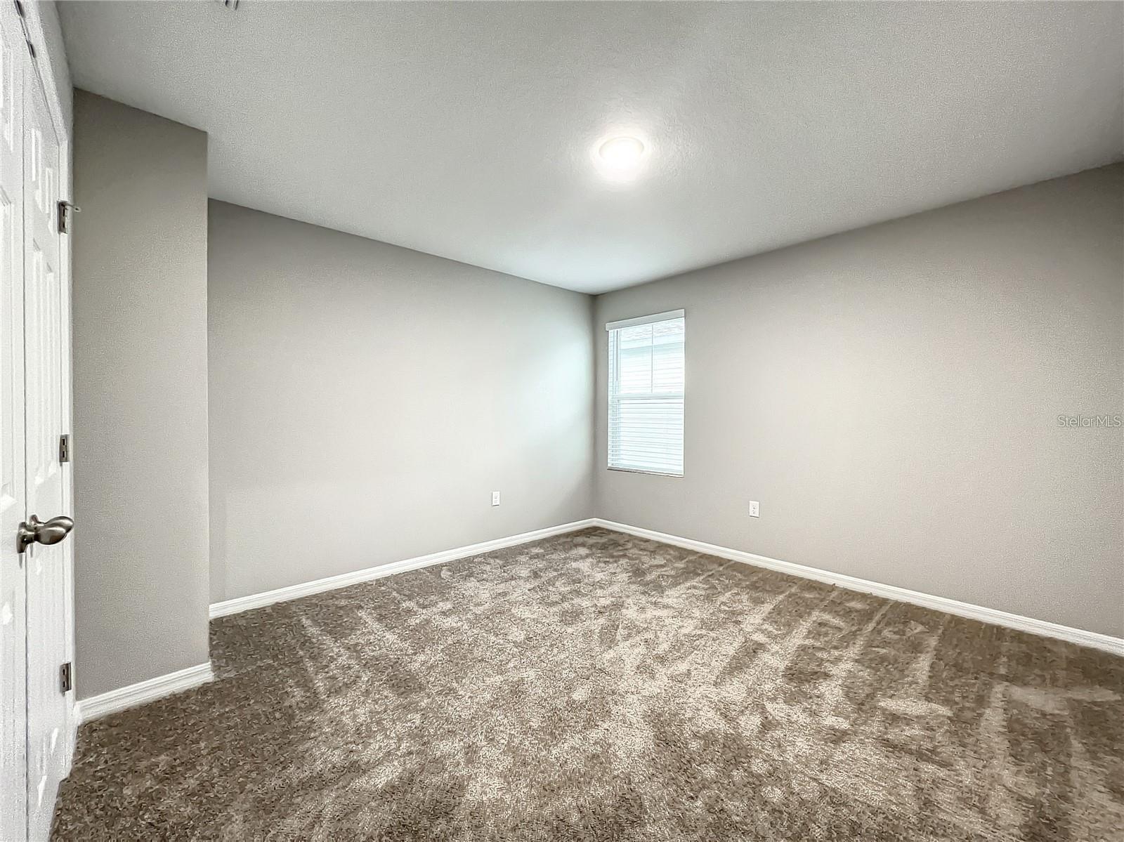PASADENA POINT PHASE 1 PB 88 PG 29 BLOCK 5 LOT 16 - Residential