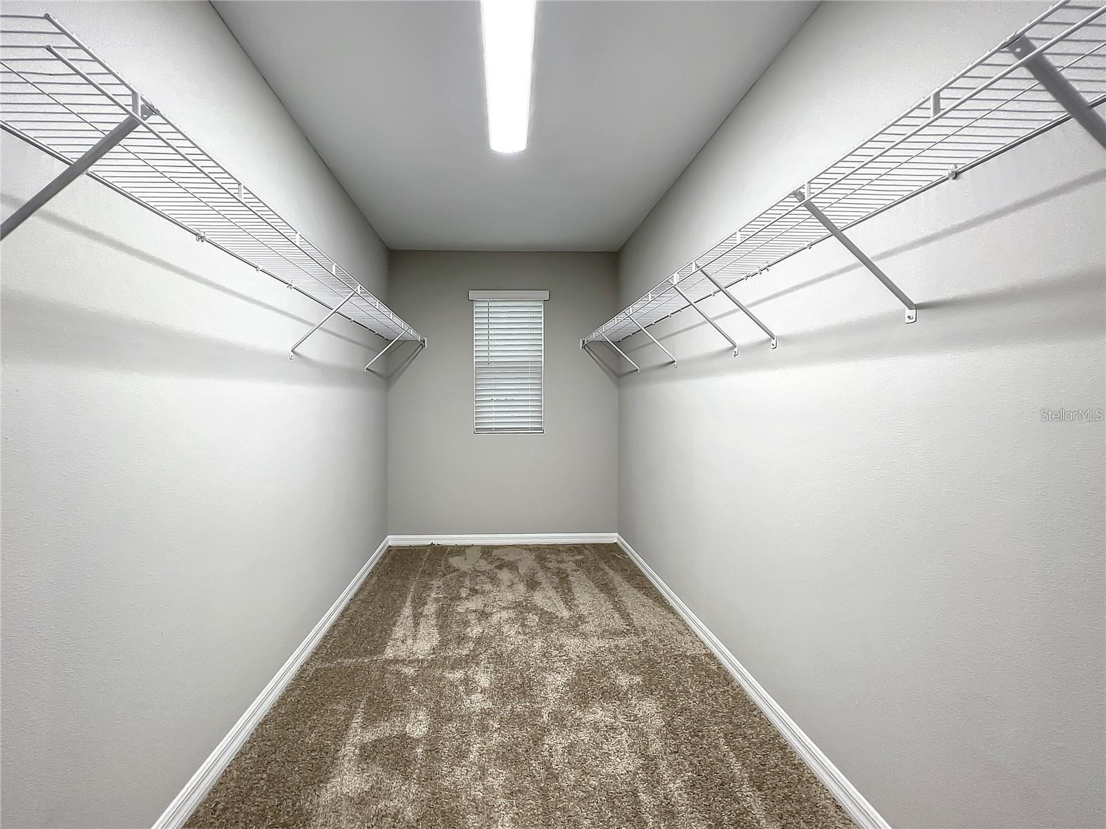 PASADENA POINT PHASE 1 PB 88 PG 29 BLOCK 5 LOT 16 - Residential