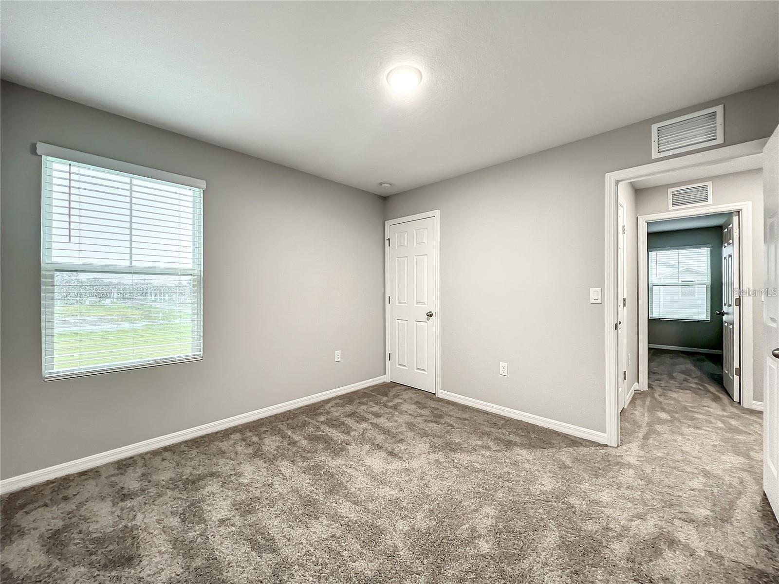 PASADENA POINT PHASE 1 PB 88 PG 29 BLOCK 5 LOT 16 - Residential