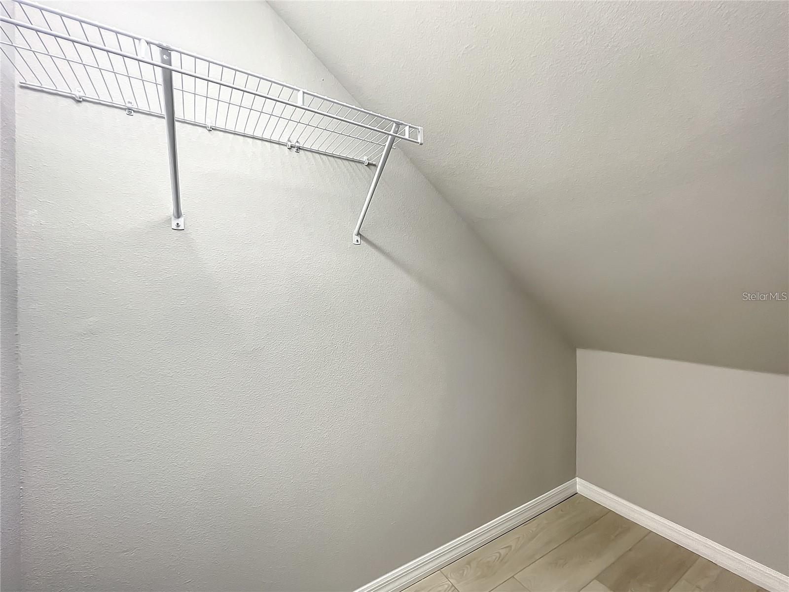 PASADENA POINT PHASE 1 PB 88 PG 29 BLOCK 5 LOT 16 - Residential