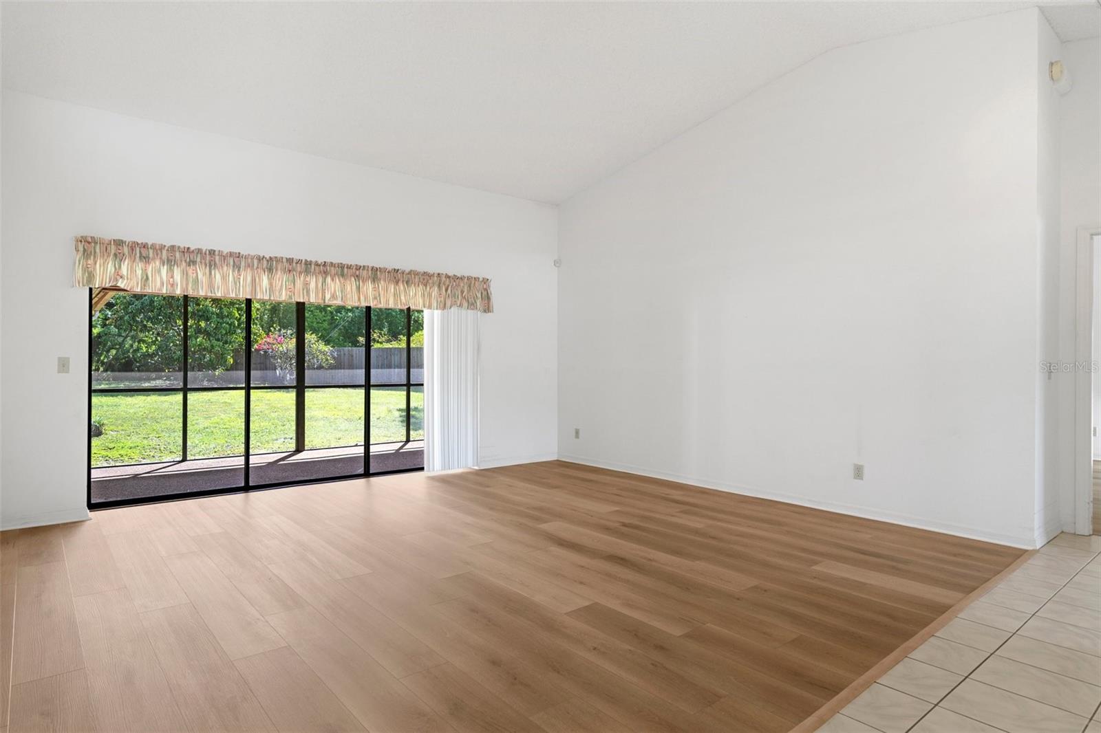 TAMPA PALMS UNIT 3 REP OF - Residential