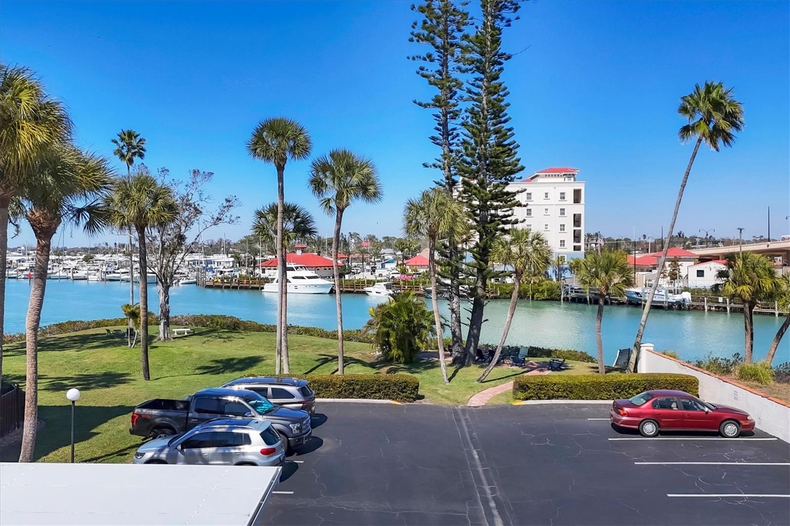 BELLA COSTA II - Residential