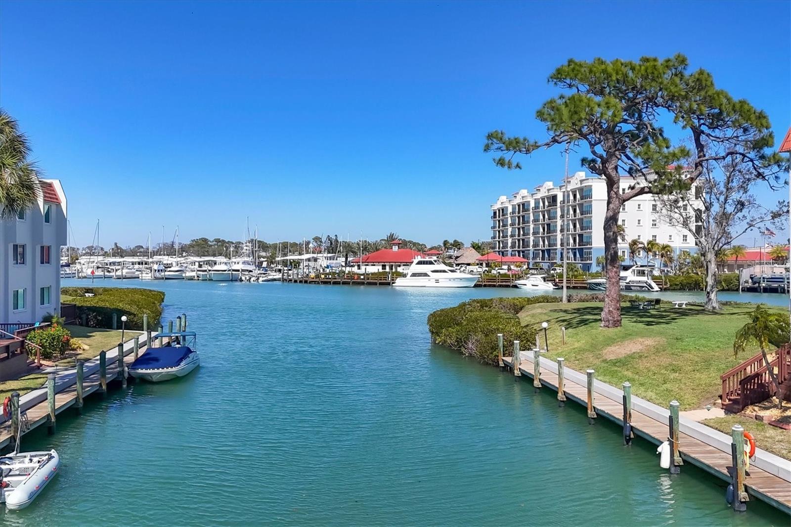 BELLA COSTA II - Residential