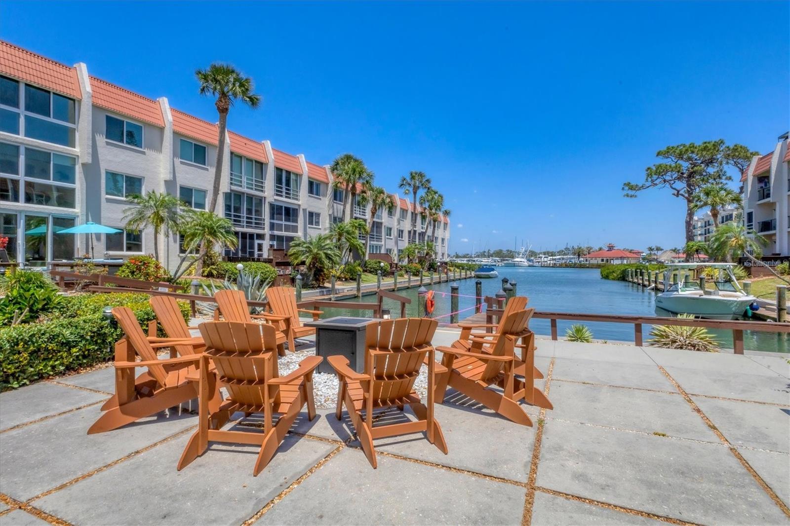 BELLA COSTA II - Residential