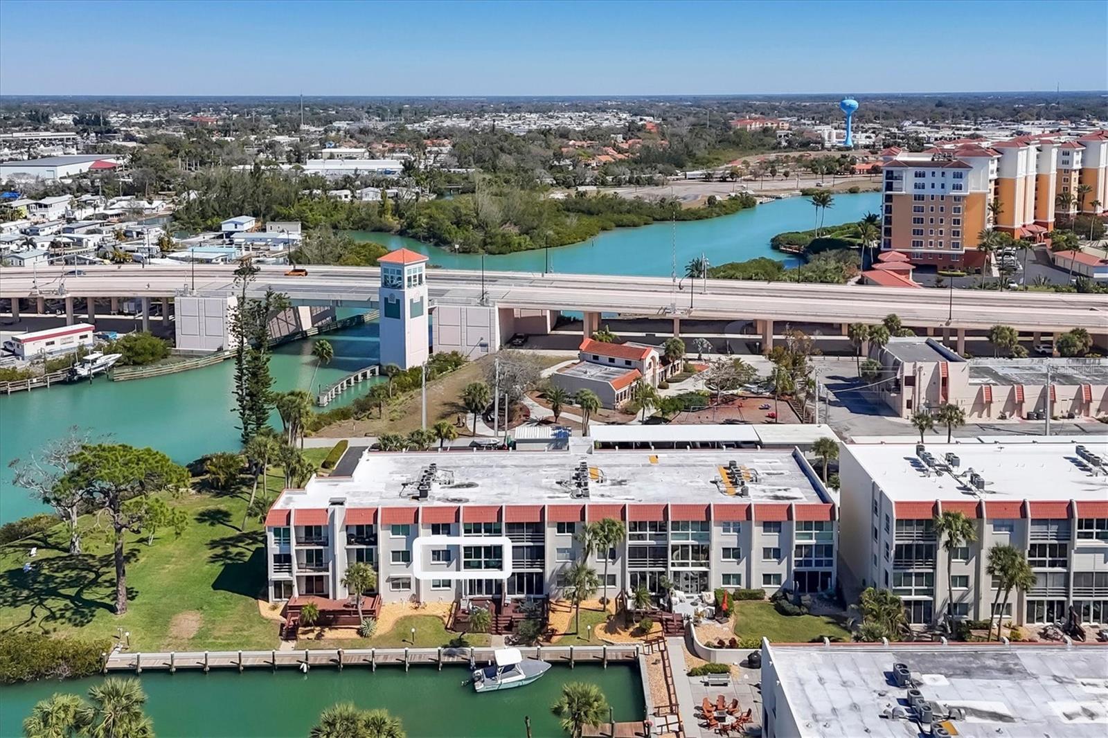 BELLA COSTA II - Residential