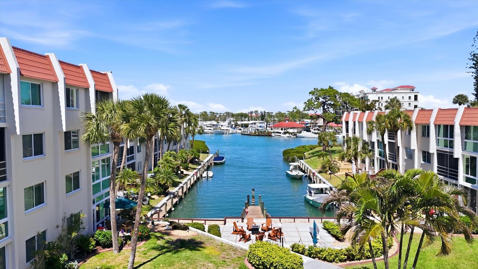 BELLA COSTA II - Residential