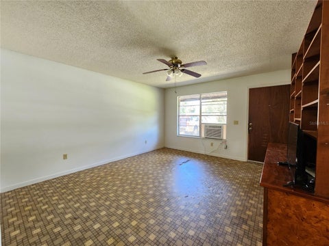 Tiny photo for 2274 NE 54th Place, Ocala, FL 34479 (MLS # OM734612)