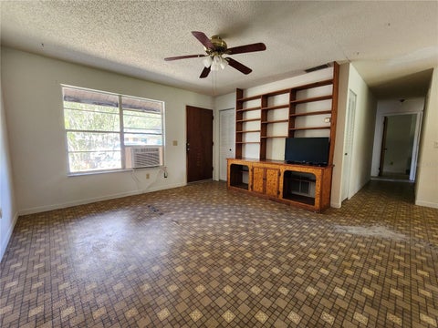 Tiny photo for 2274 NE 54th Place, Ocala, FL 34479 (MLS # OM734612)