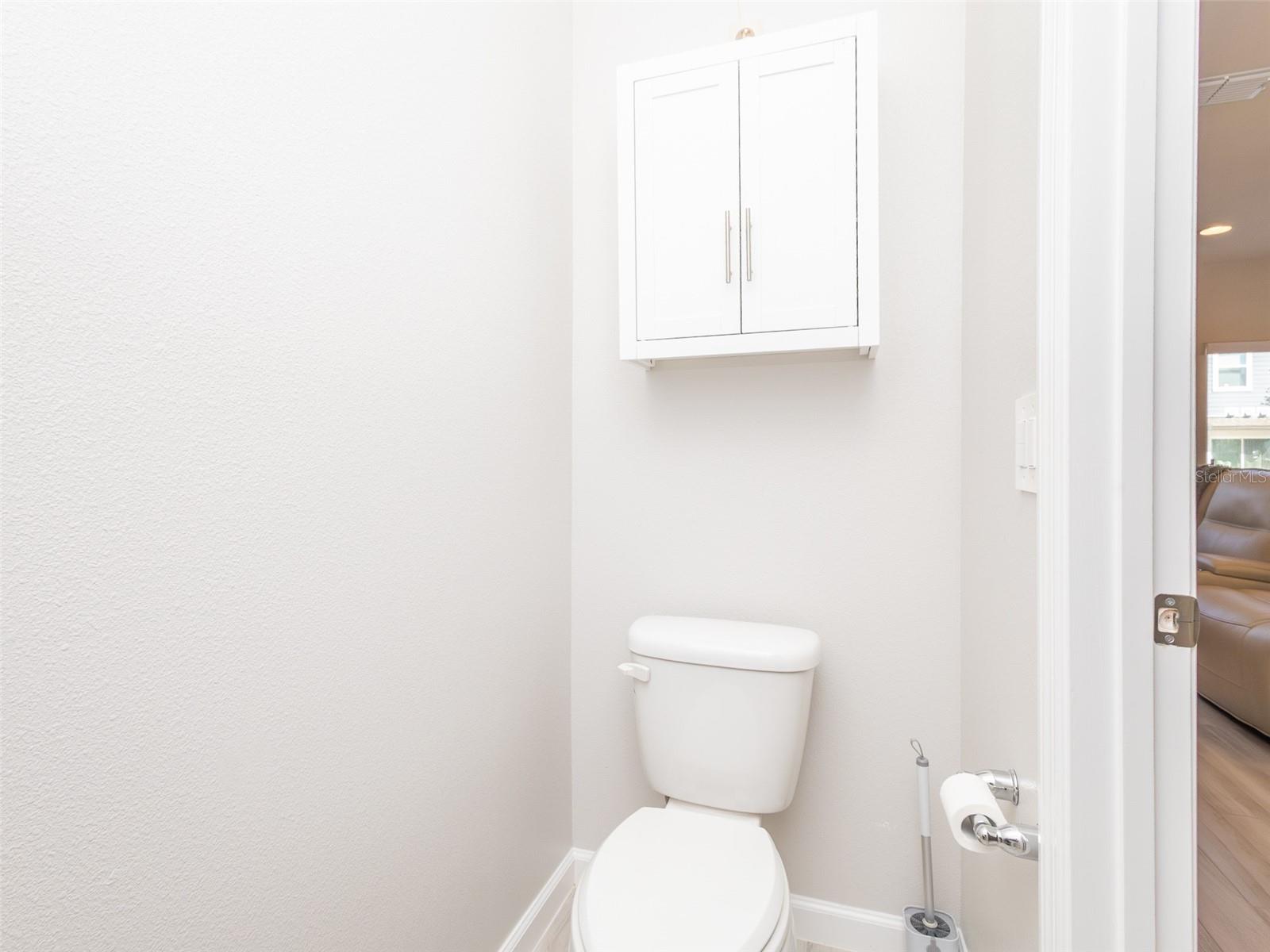 TOWNS AT LAKE MONROE COMMONS - Residential