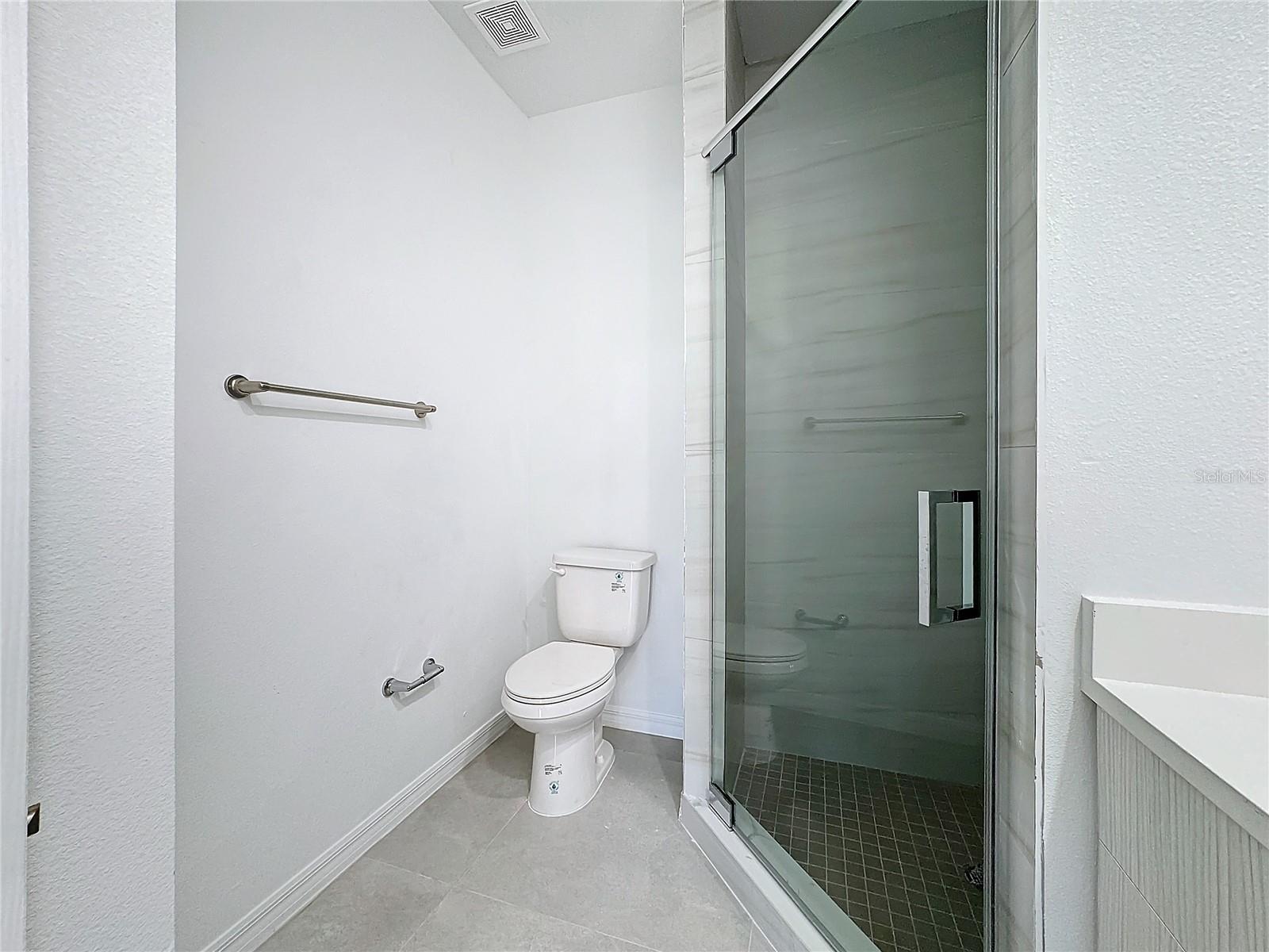 BARTON COURT - Residential Lease