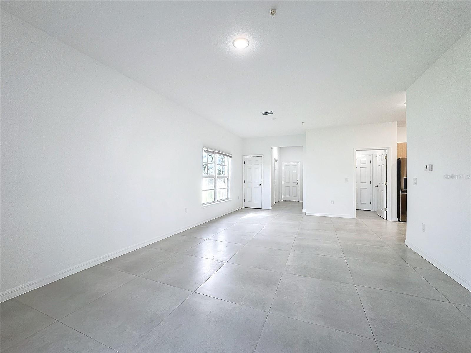 BARTON COURT - Residential Lease