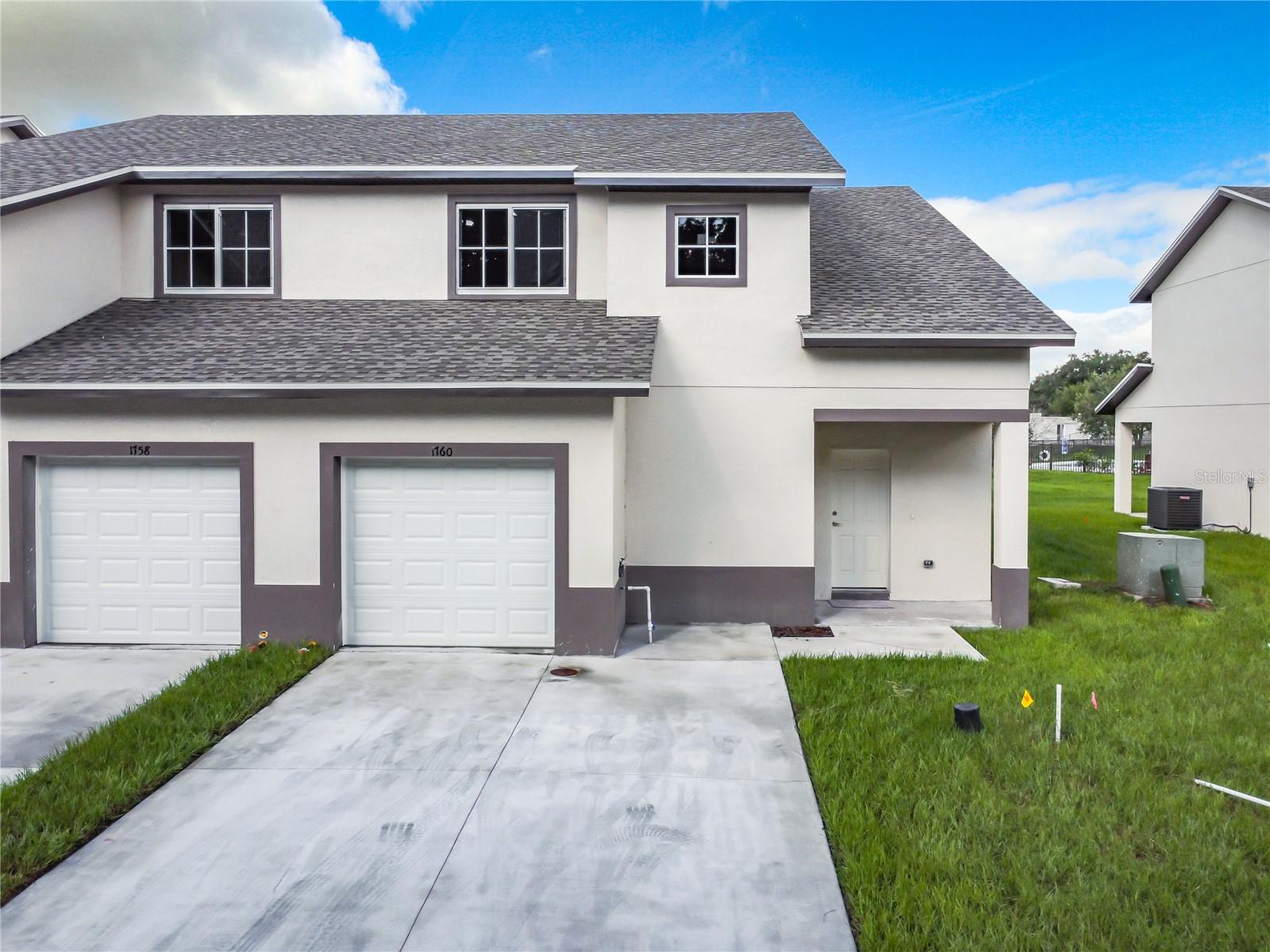 BARTON COURT - Residential Lease