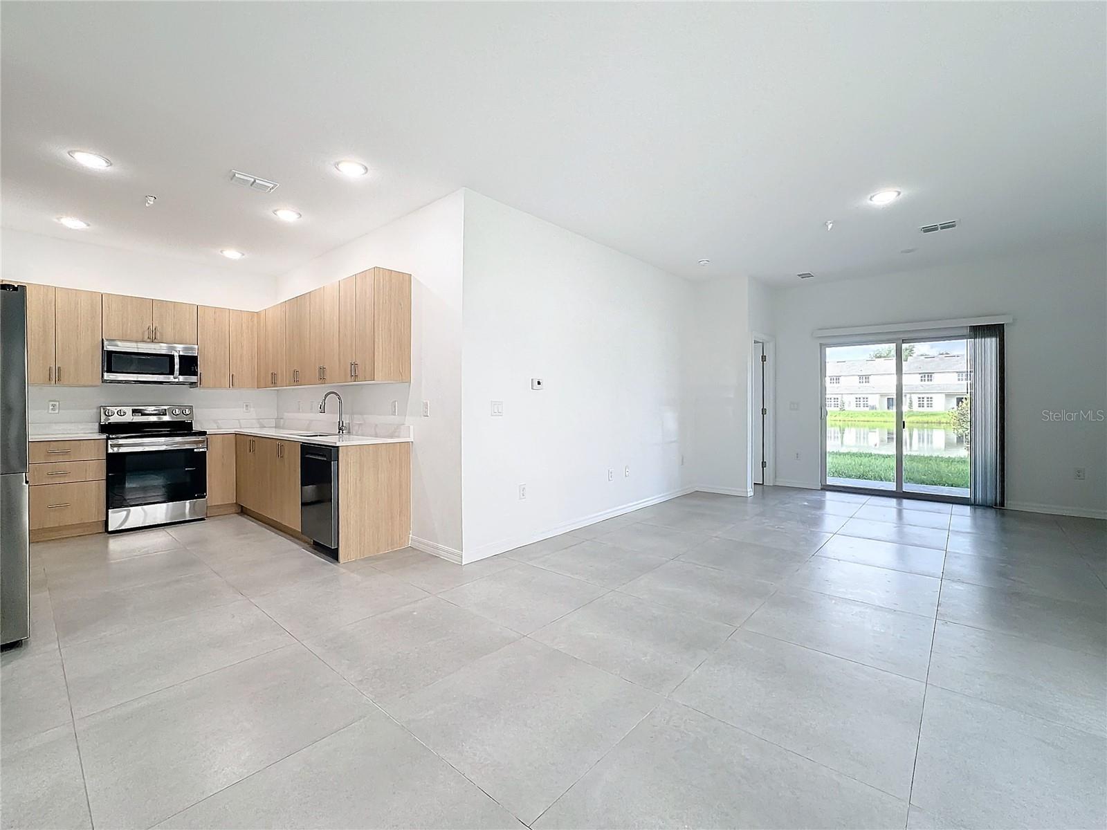 BARTON COURT - Residential Lease