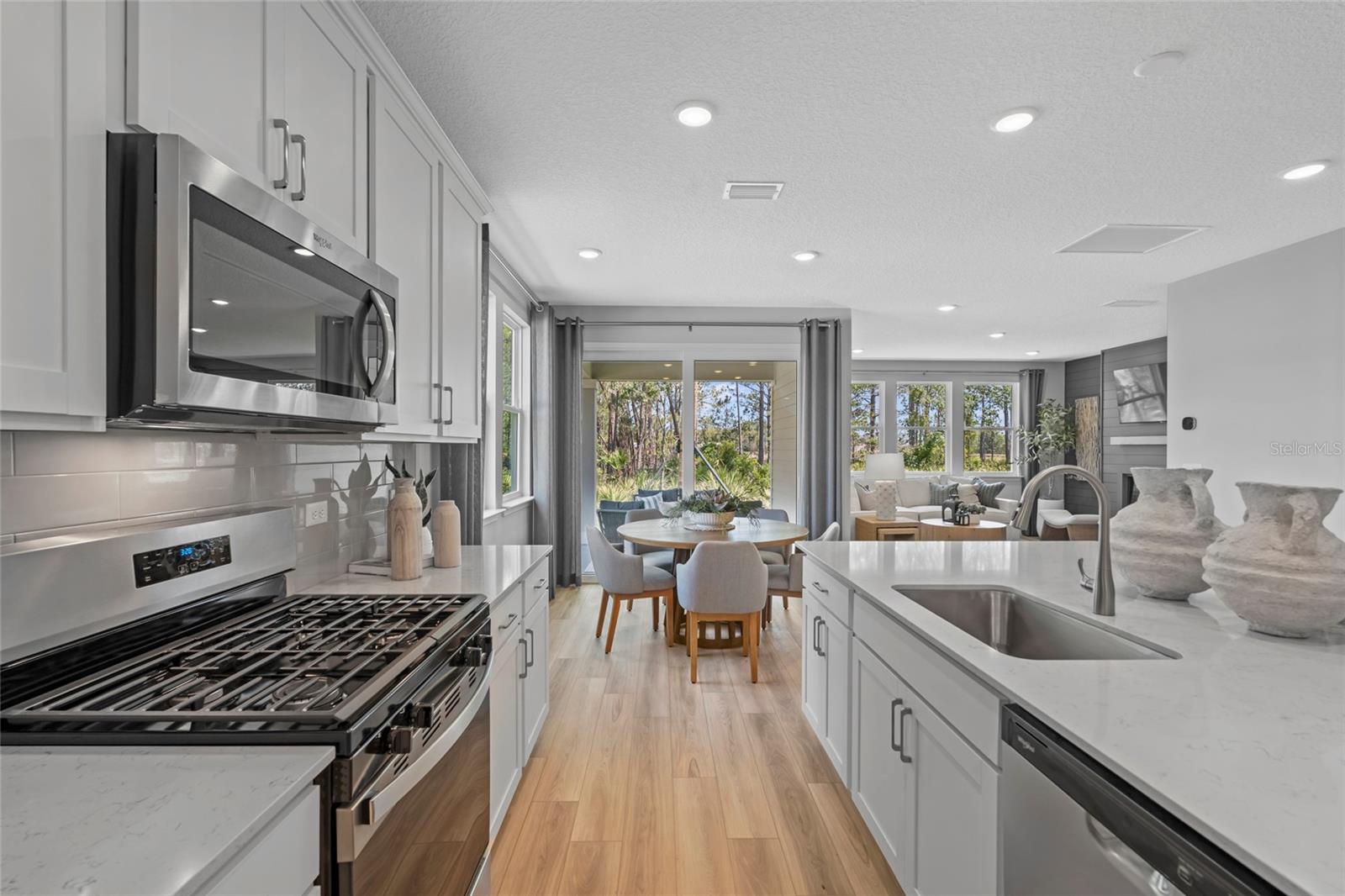 RESERVE EAST - Residential