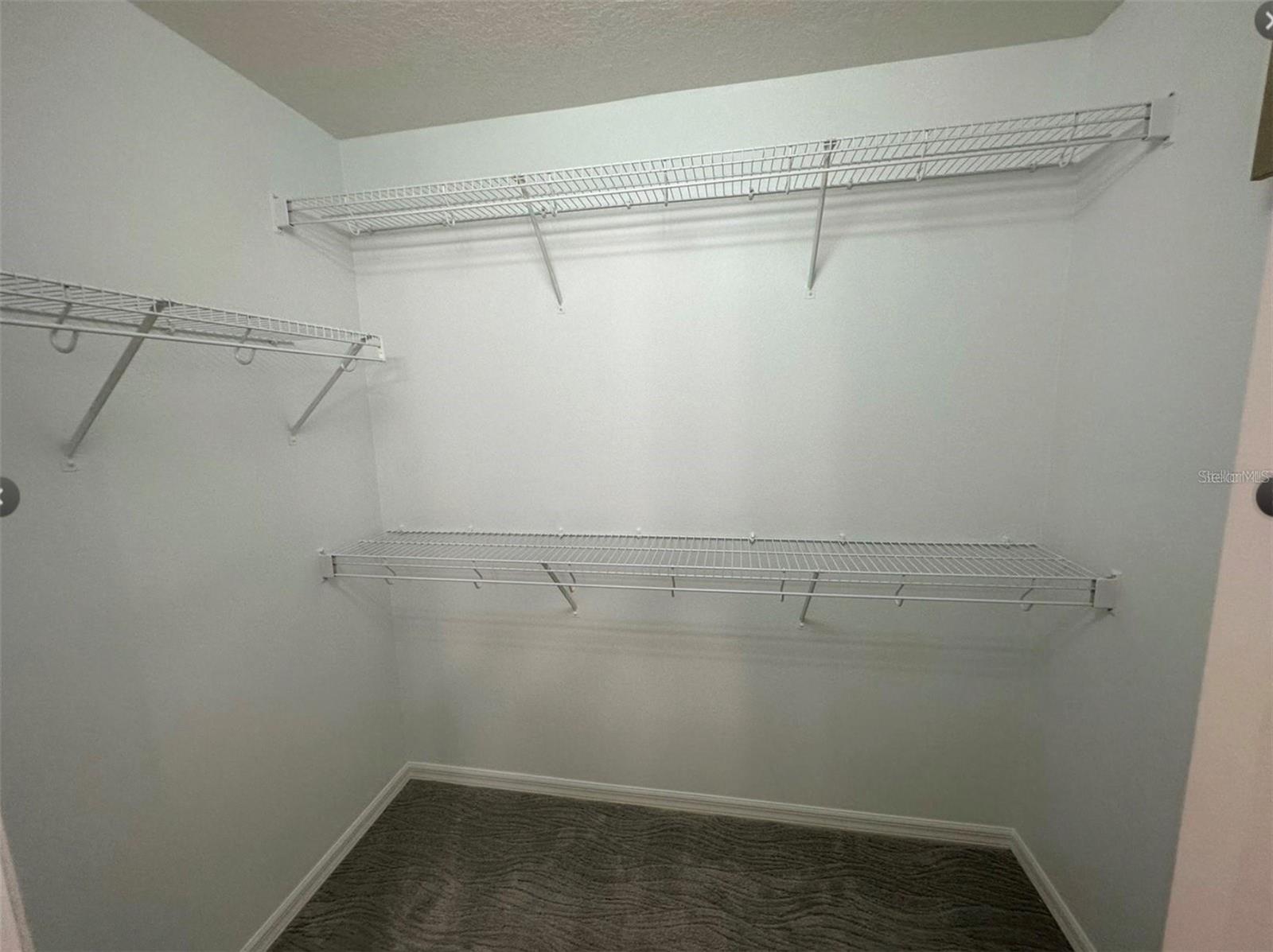 INDEPENDENCE, SIGNATURE LAKES - Residential Lease