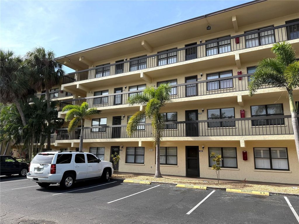 Photo of 315 30th Avenue W #B212, Bradenton, FL 34205 (MLS # A4671611)