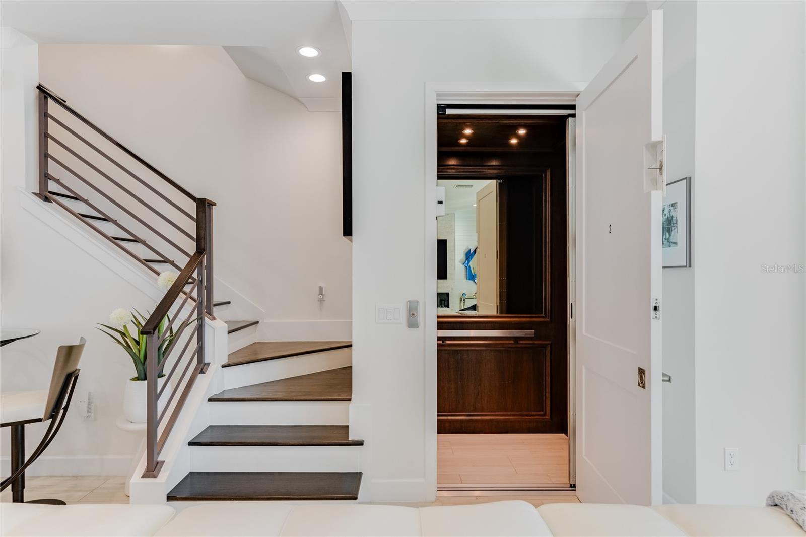 PARK PLACE/WINTER GARDEN - Residential