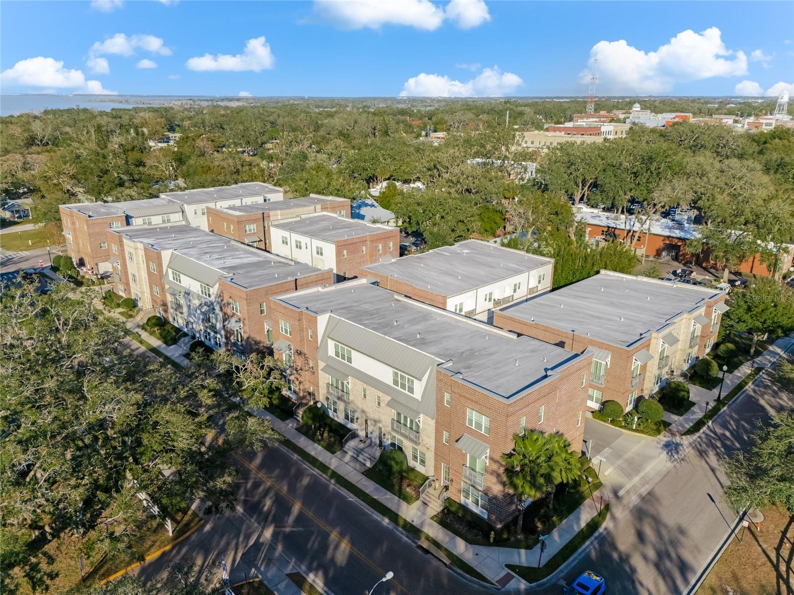 PARK PLACE/WINTER GARDEN - Residential