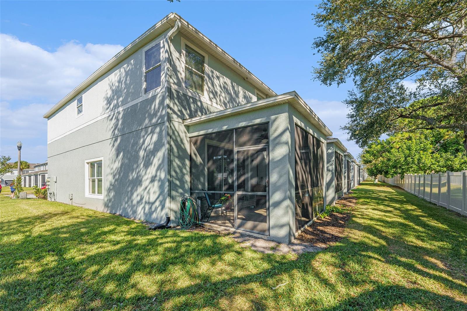 SAWGRASS VILLAGE - Residential