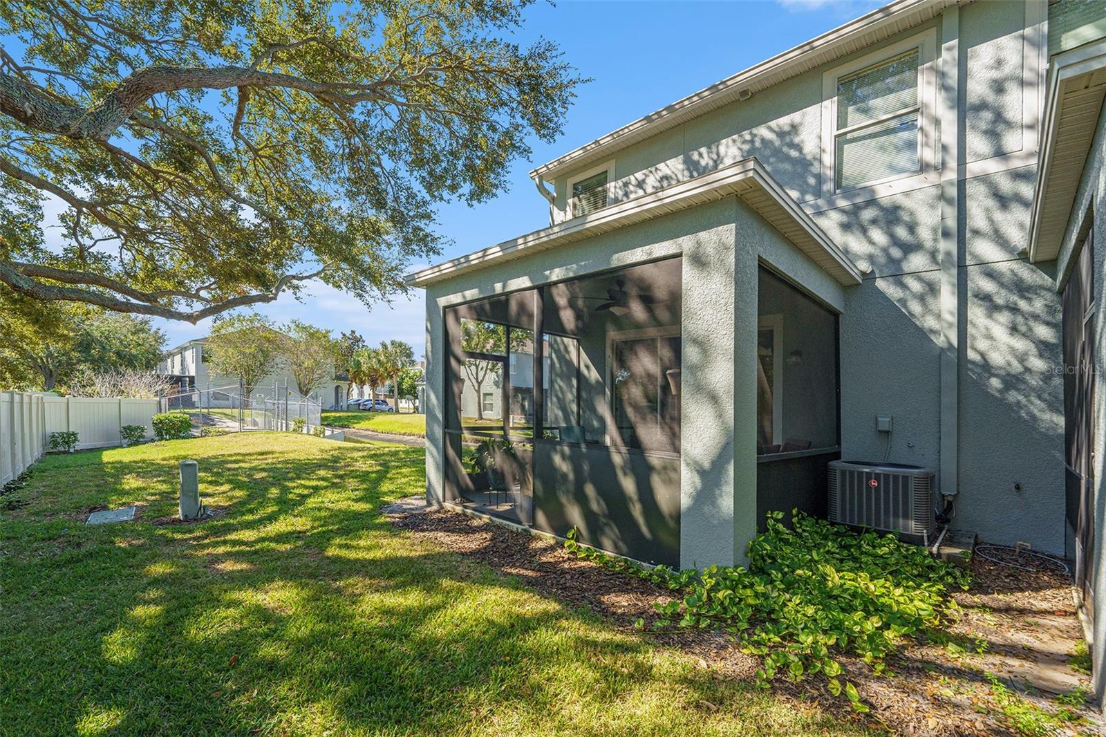 SAWGRASS VILLAGE - Residential