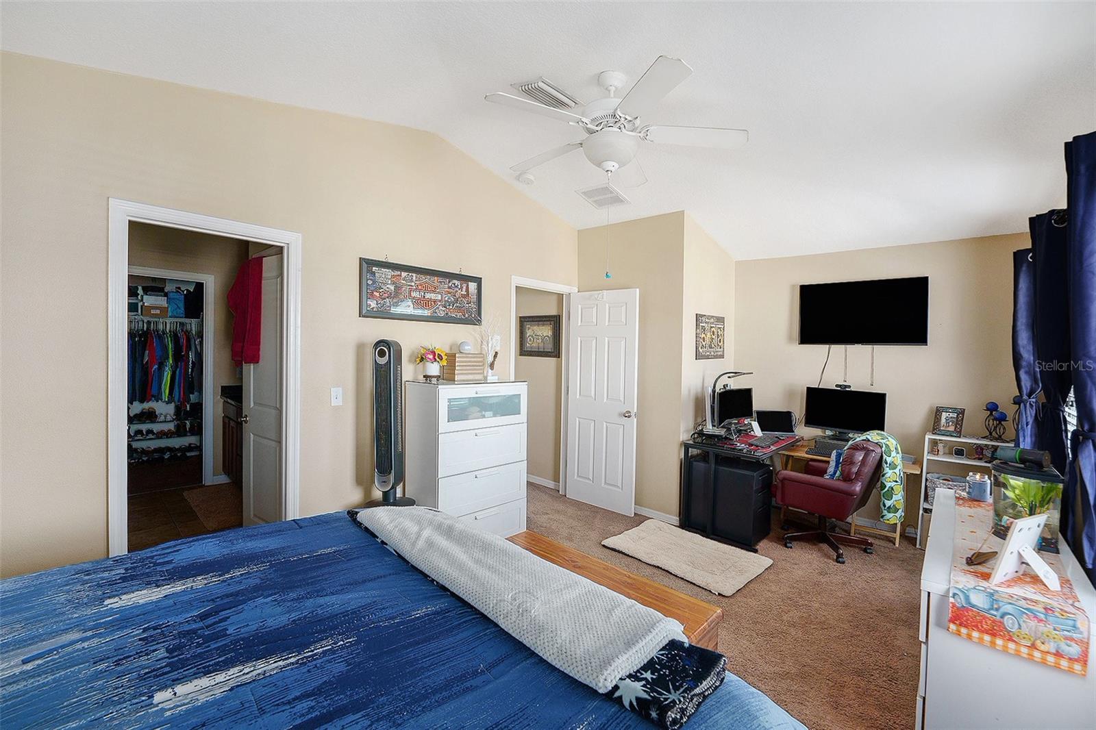 SAWGRASS VILLAGE - Residential