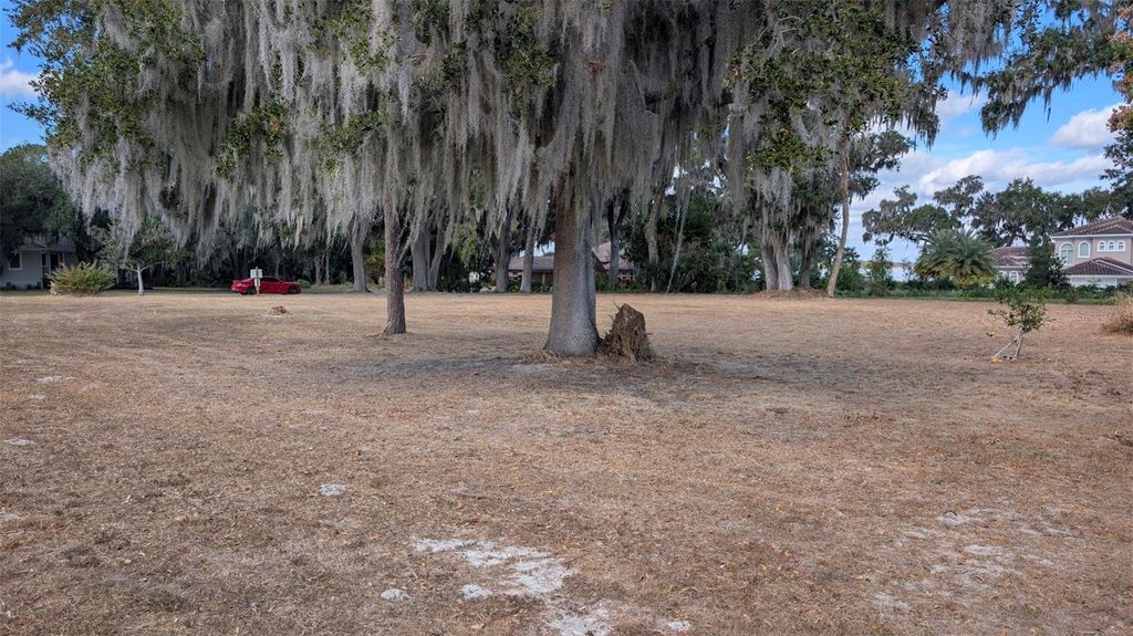 Photo of 708 Newell Hill Road, Leesburg, FL 34748 (MLS # G5105197)