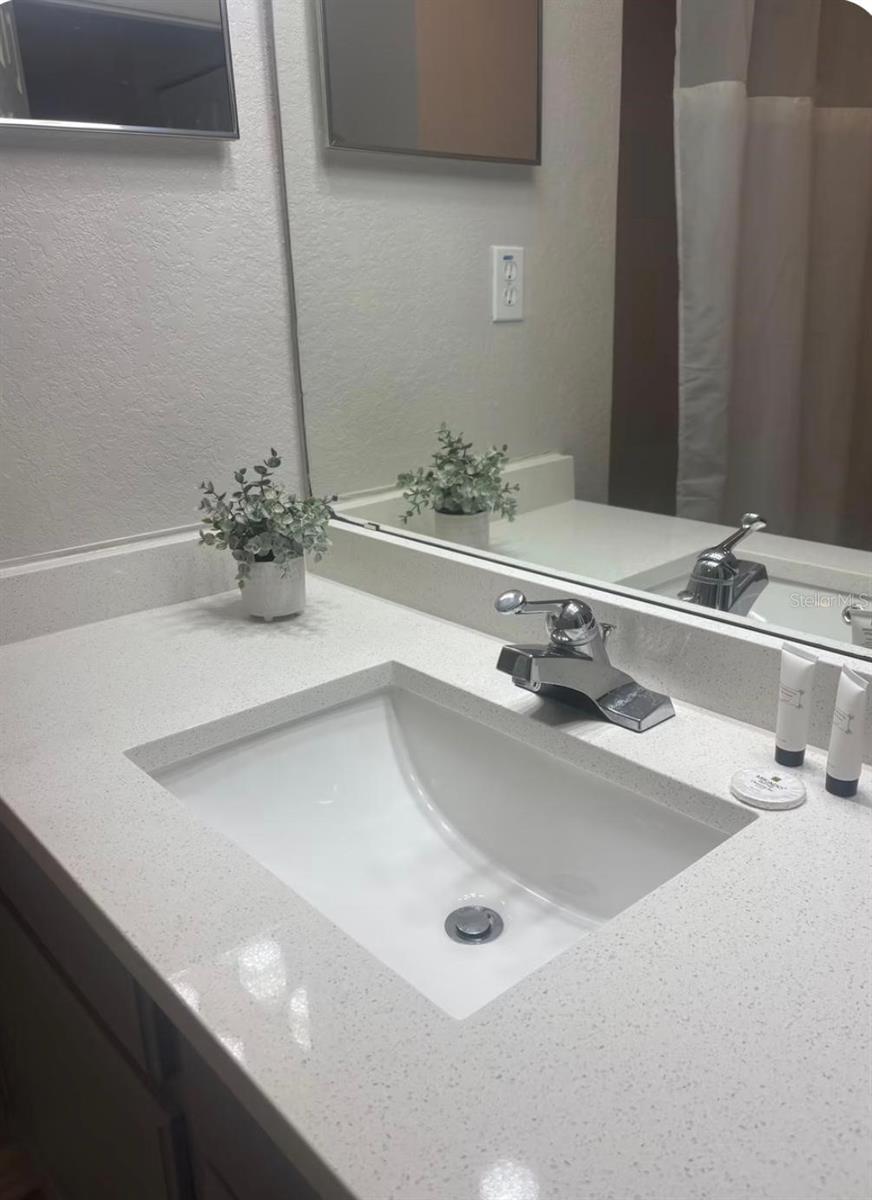 THE VILLAS AT SEVEN DWARFS - Residential Lease