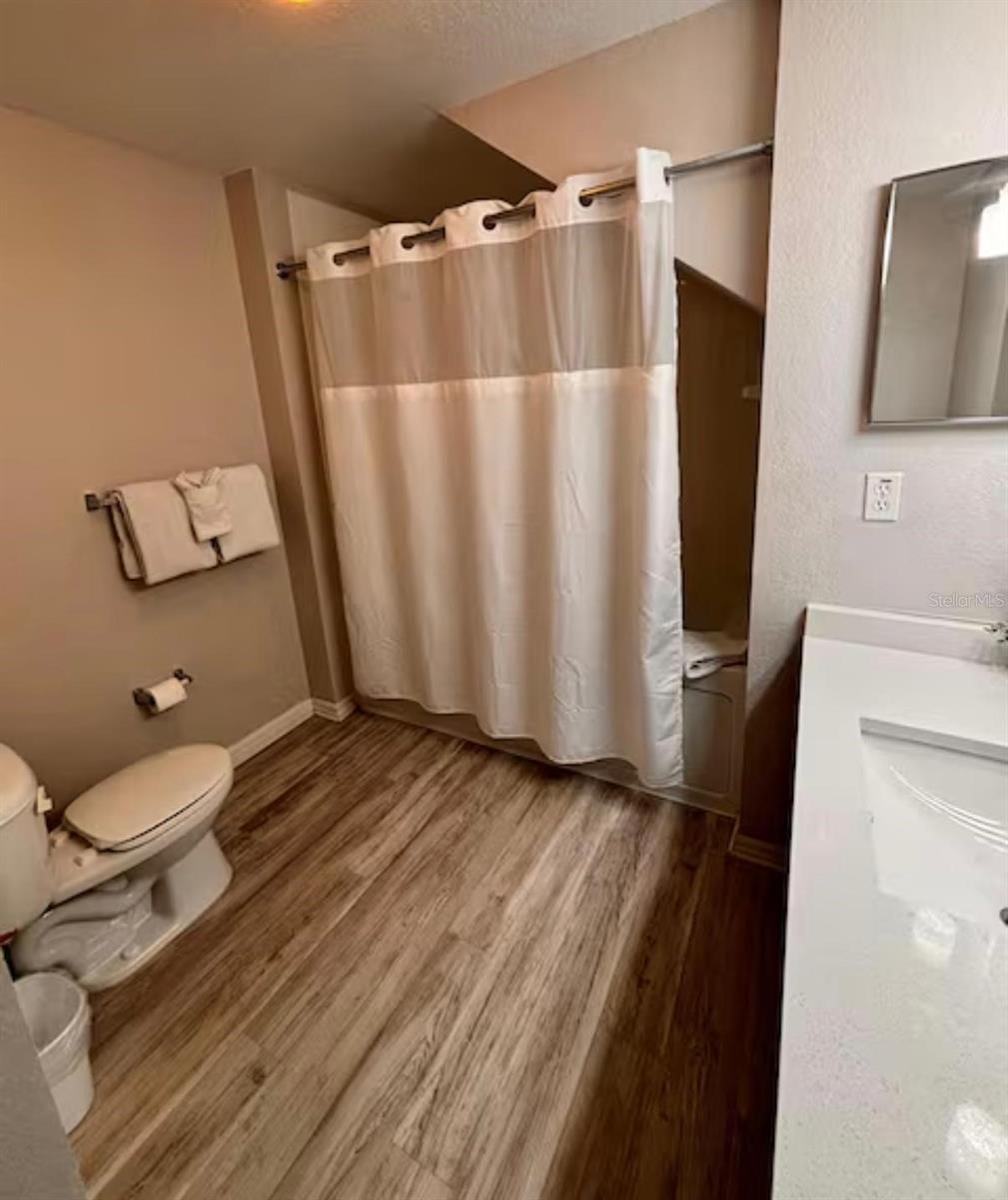 THE VILLAS AT SEVEN DWARFS - Residential Lease