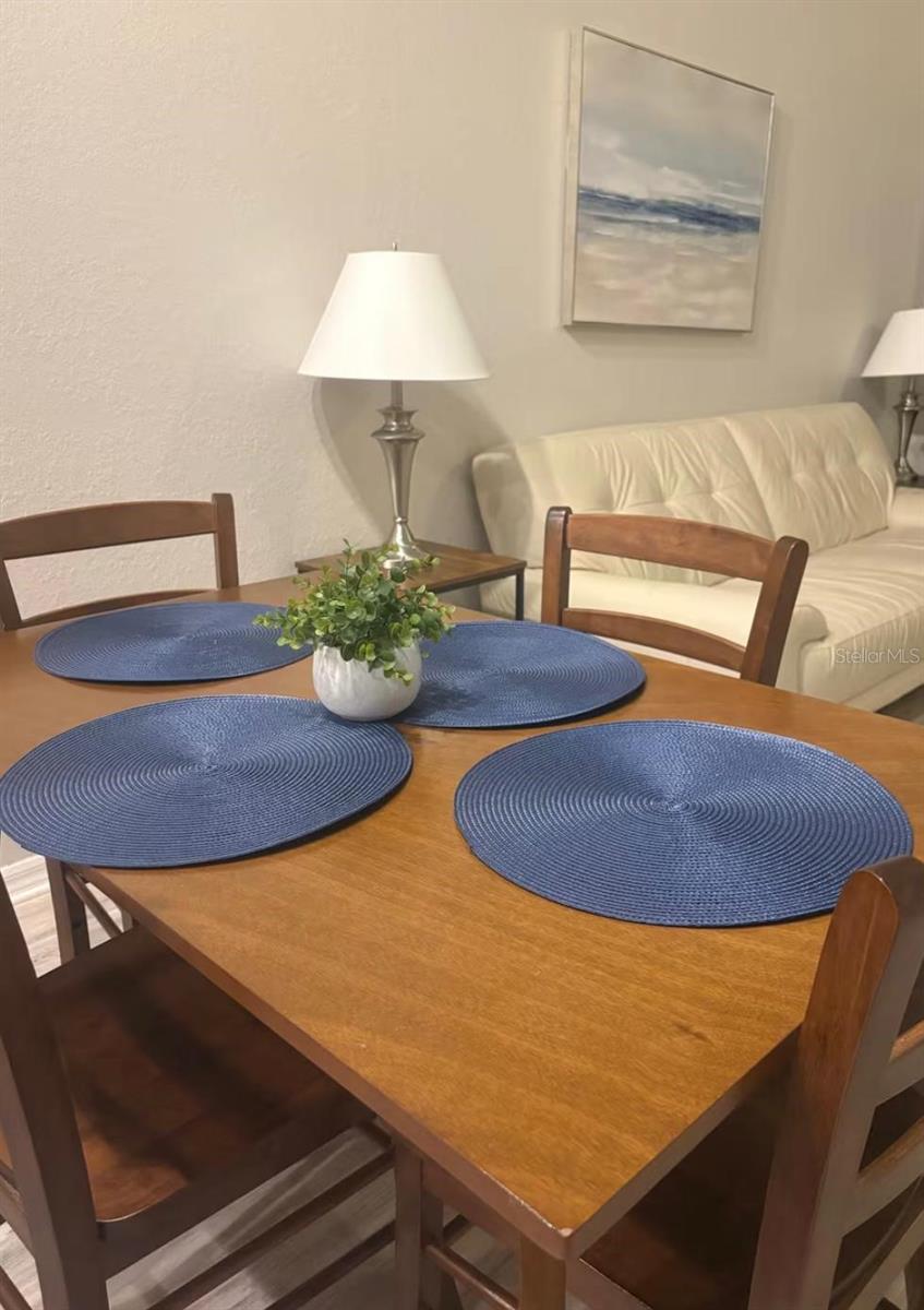 THE VILLAS AT SEVEN DWARFS - Residential Lease