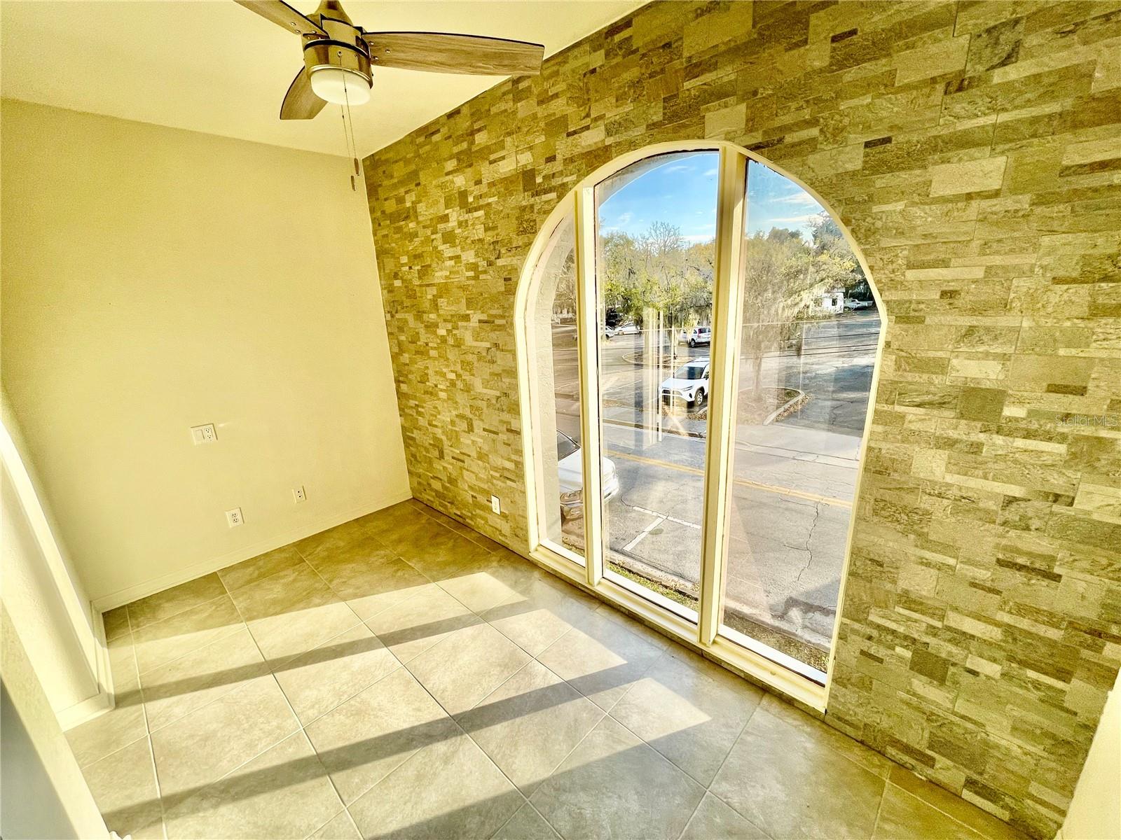 CALDWELLS ADD - Commercial Lease