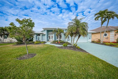 A home in PUNTA GORDA