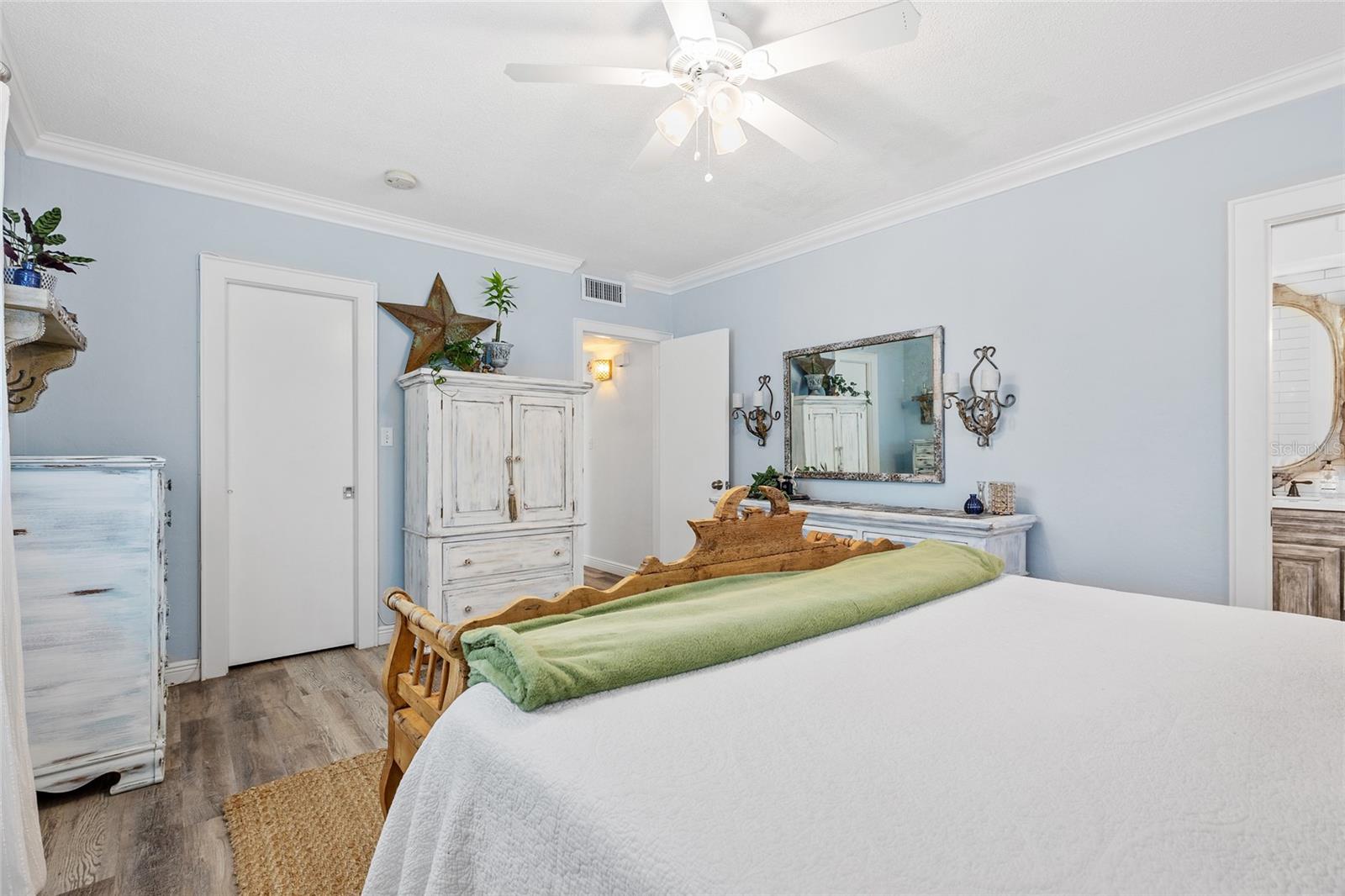 EDEN SHORES CONDO - Residential