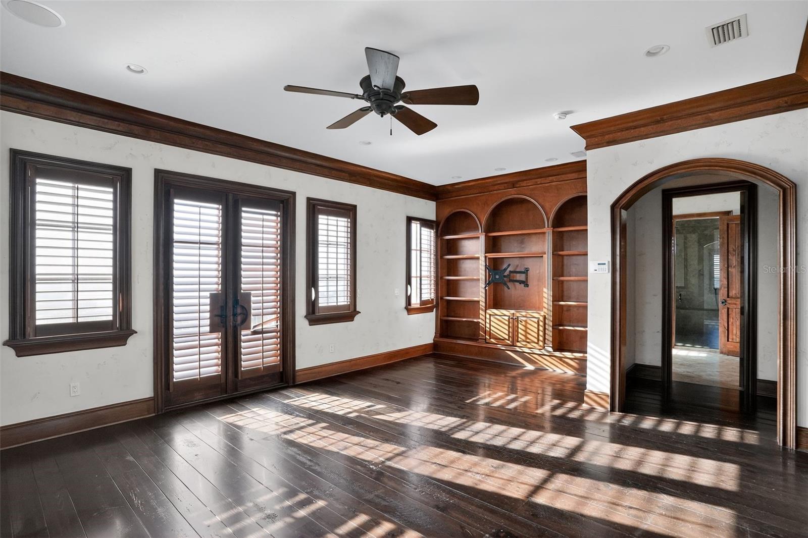 BELLA COLLINA WEST SUB - Residential