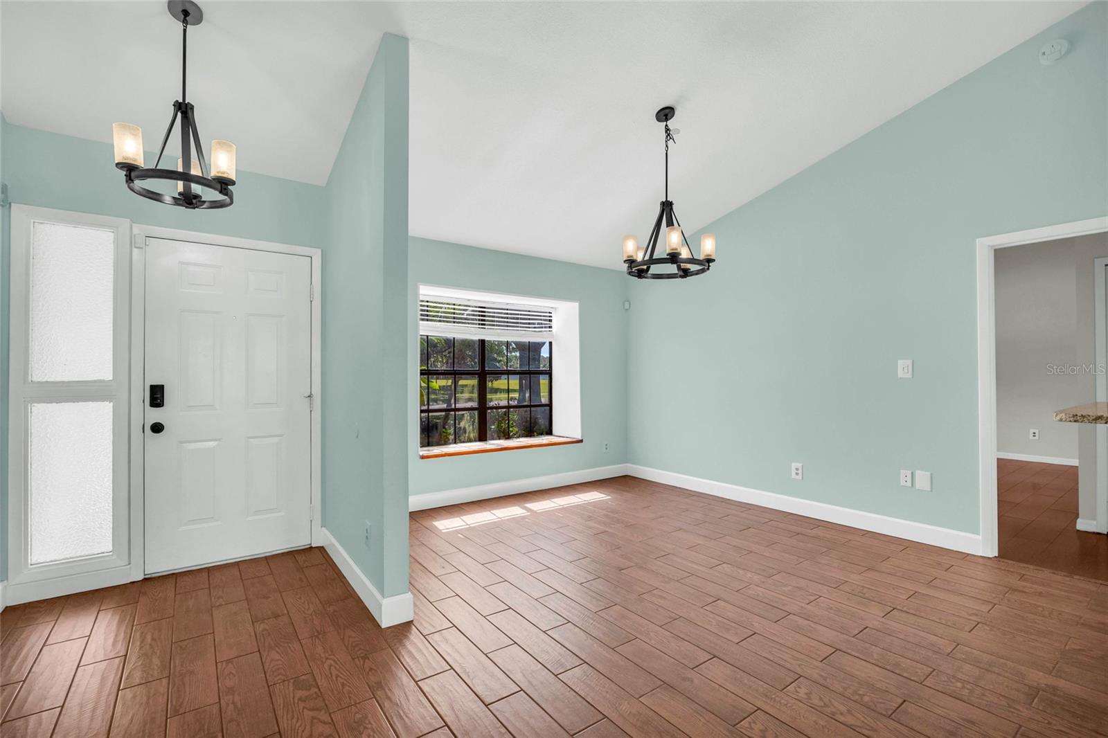 1024 DINERO DRIVE