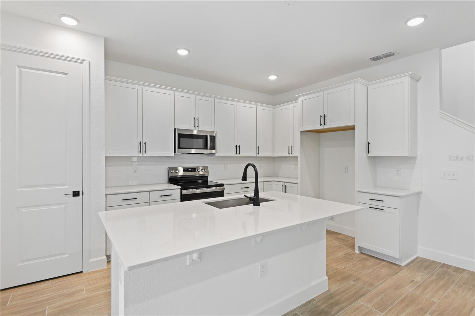 SEASONS AT WEKIVA RIDGE - Residential