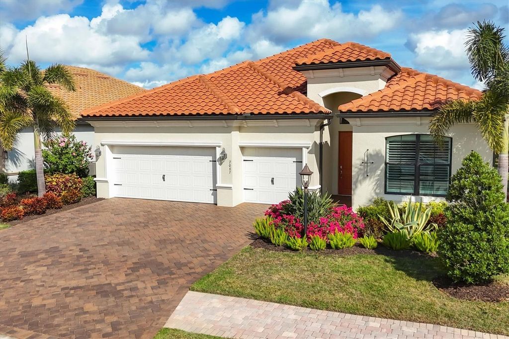 Photo of 7047 Highgate Lane, Lakewood Ranch, FL 34202 (MLS # A4676626)