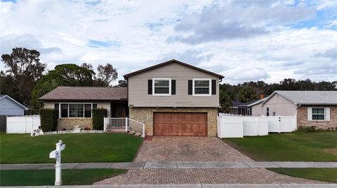 A home in WINTER SPRINGS