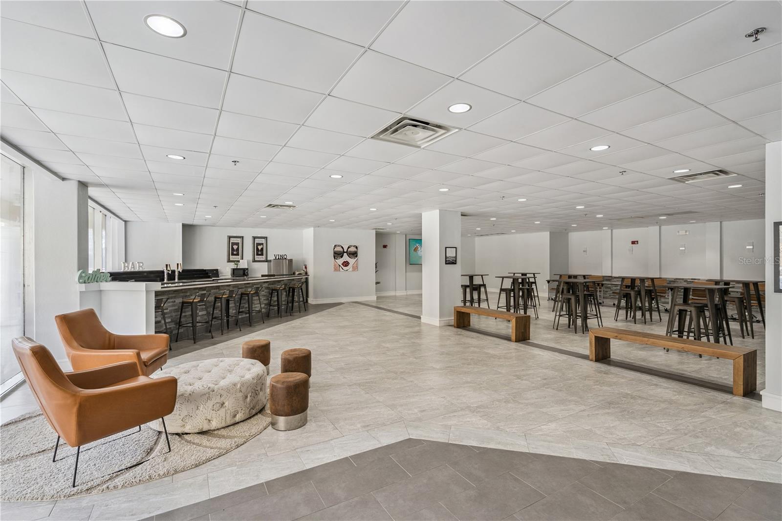 METROPOLITAN/LK EOLA - Residential Lease