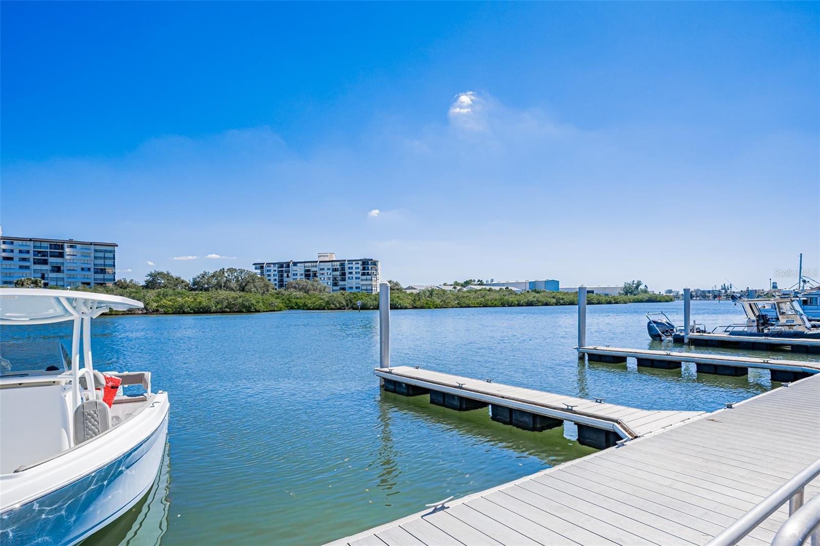 HARBOURSIDE AT MARKER 33 VACATION CONDO - Residential