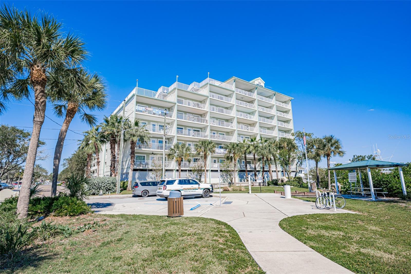 HARBOURSIDE AT MARKER 33 VACATION CONDO - Residential